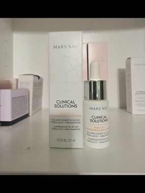 Mary Kay Clinical Solutions Ferulic + Niacinamide Brightener - White